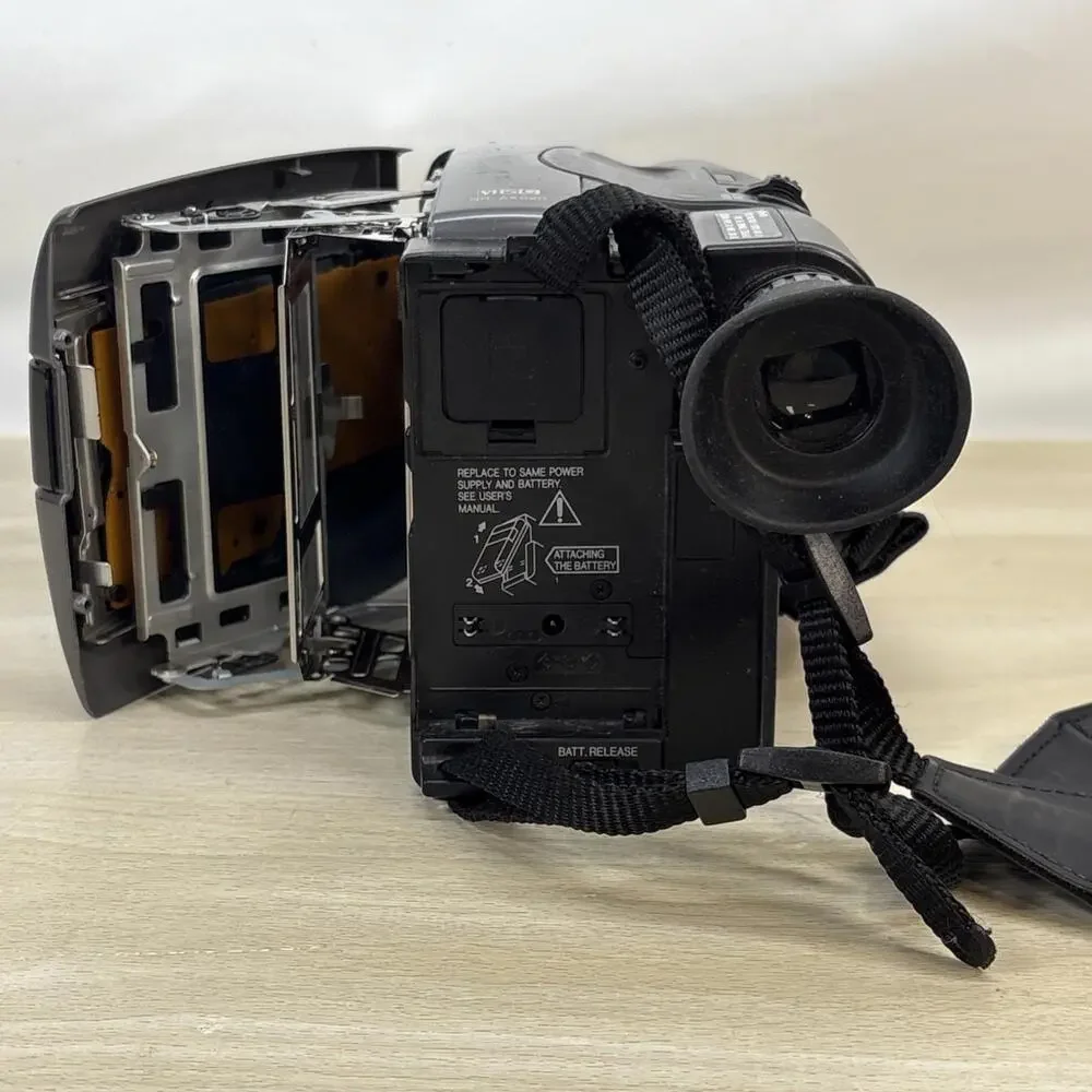 JVC Camcorder GR-AX820 Parts Only